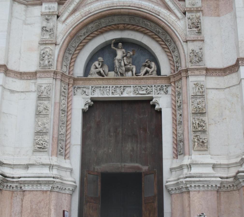 Appartamento Blu Centro Storico Bologna Eksteriør billede